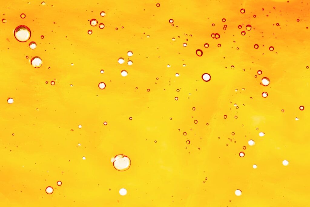 CBD Shatter: What it is & How to Use it | Concentrate Comparison